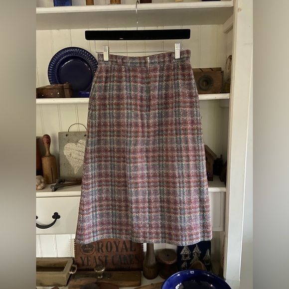 Collage Town - Picture 1 of 3